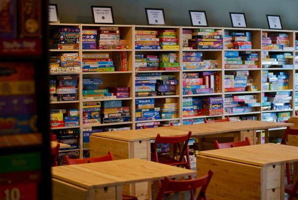 3&UP Board Game Lounge