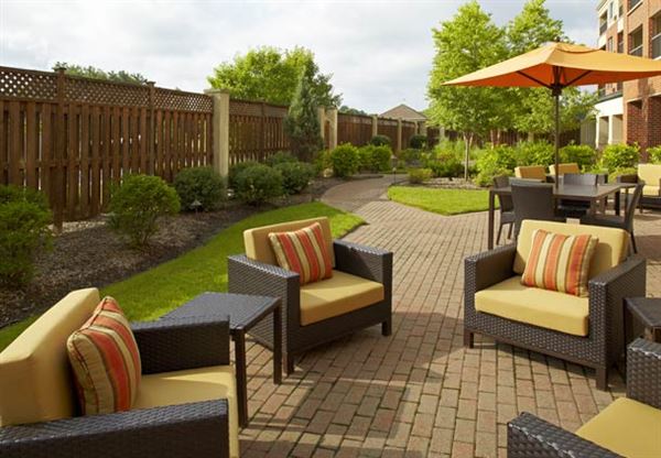 Courtyard Akron Stow