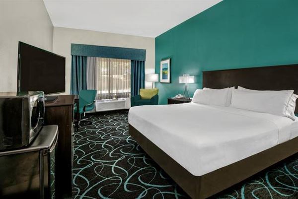 Holiday Inn Express & Suites Fort Worth Southwest (I-20)
