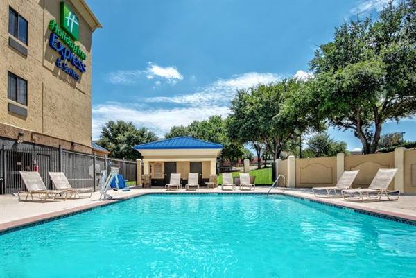 Holiday Inn Express & Suites Fort Worth Southwest (I-20)