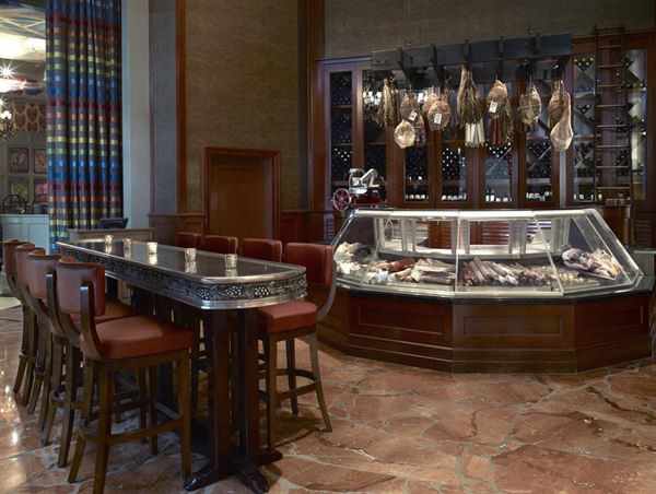 Southern Art Bourbon Bar