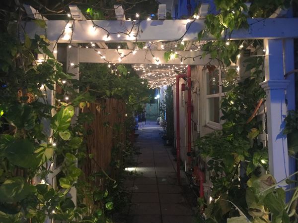 Bikini Hostel, Cafe & Beer Garden