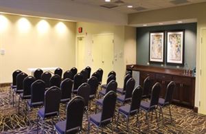 The Hamptonality Room