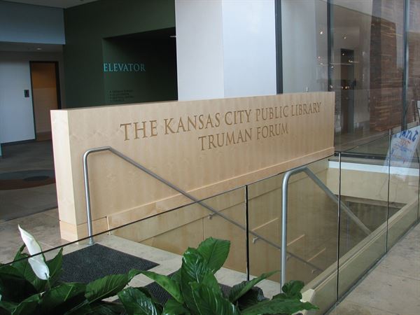Kansas City Public Library - Plaza