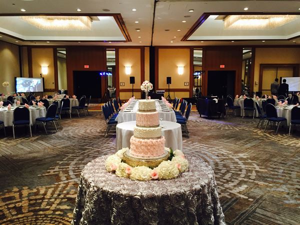 DoubleTree by Hilton Tulsa - Warren Place