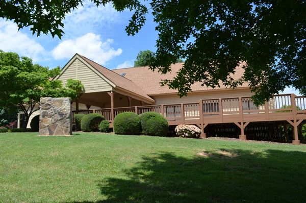 Shamrock Community Use Building