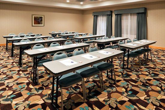 Holiday Inn Express & Suites Atlanta Southwest-Fairburn