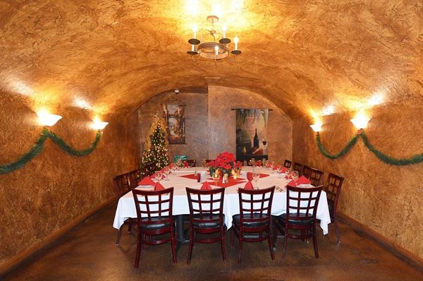 Tannins Restaurant And Wine Bar