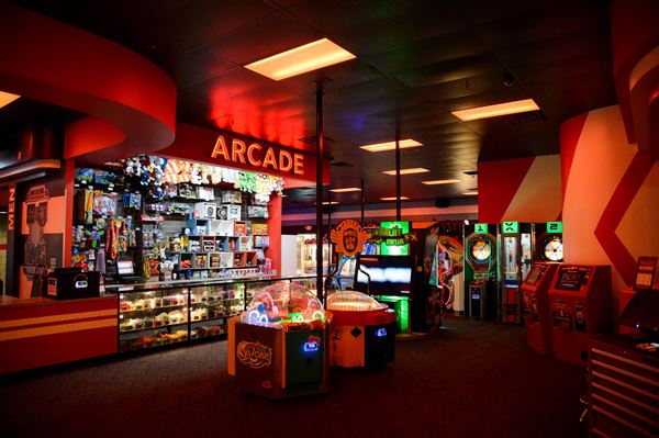 Bowlero Eden Prairie