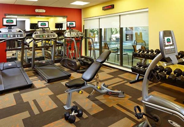 Courtyard Cleveland Willoughby