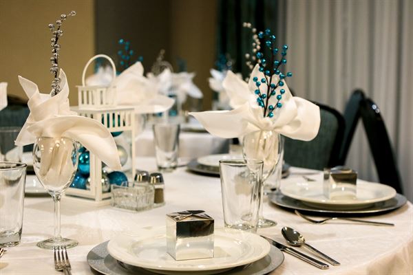 Holiday Inn & Suites Denver Tech Center-Centennial