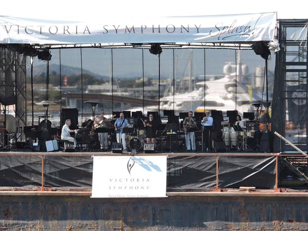 Chris Millington & Dancin!