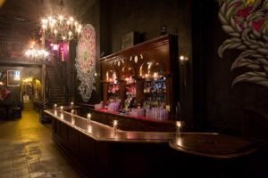 Boardner's by La Belle