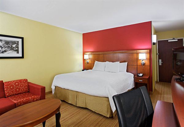 Courtyard Tampa North/I-75 Fletcher