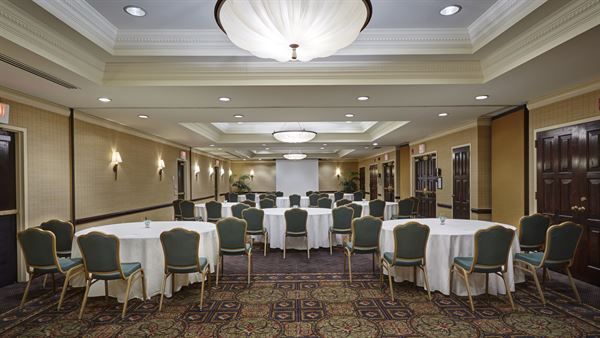 Embassy Suites by Hilton Parsippany