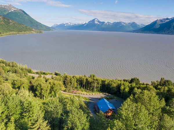 Turnagain View Lodge