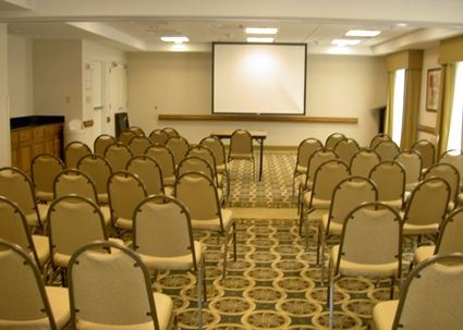 Hampton Inn & Suites Chesapeake-Square Mall