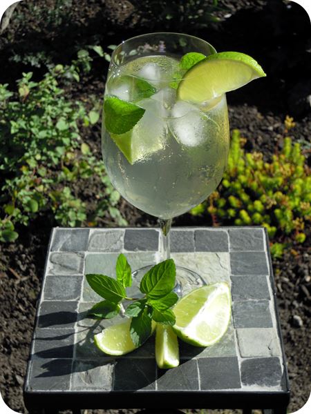 Reader's Garden Cafe