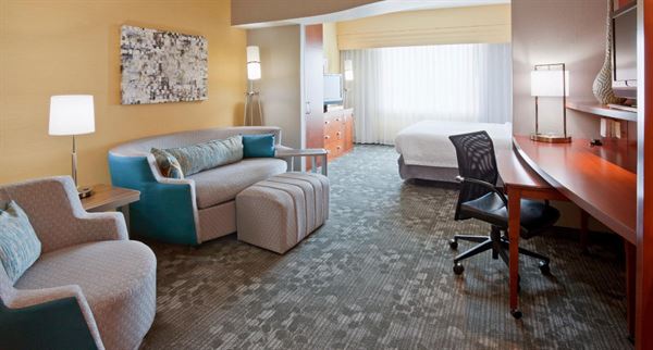 Courtyard Minneapolis Maple Grove/Arbor Lakes