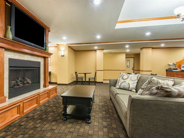 Holiday Inn Express & Suites El Dorado, KS