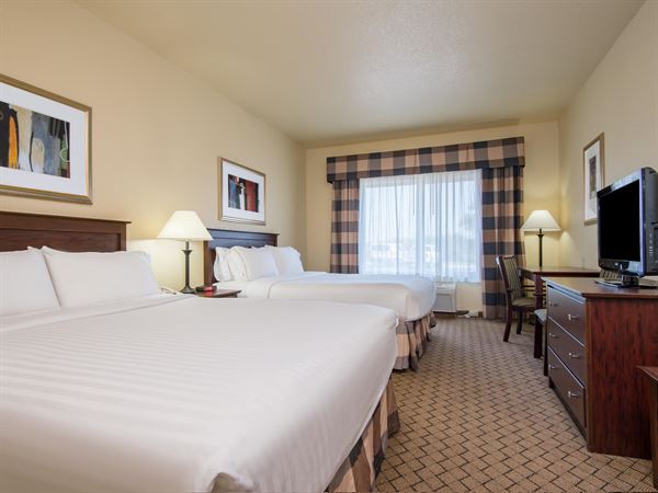 Holiday Inn Express & Suites El Dorado, KS