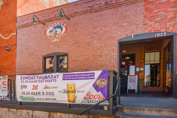 Swanky's Vittles and Libations