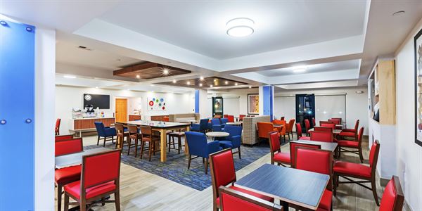 Holiday Inn Express & Suites Tulsa S Broken Arrow Hwy 51