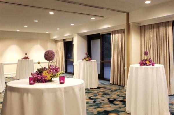 Hilton Miami Airport Blue Lagoon