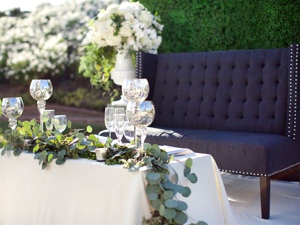 VENUE by Three Petals