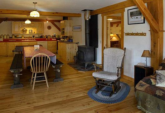 Mahoosuc Mountain Lodge