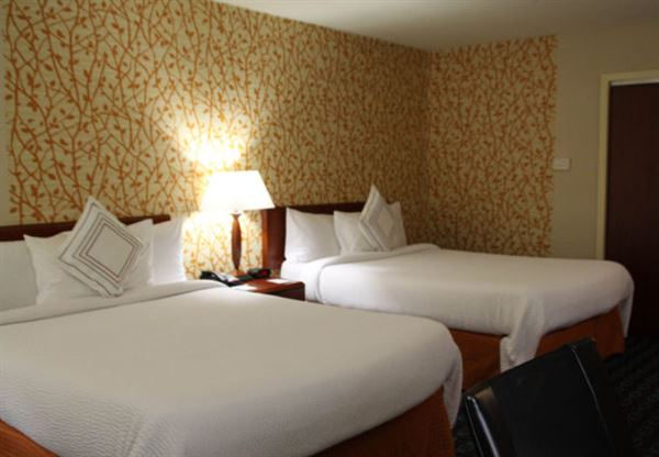 Fairfield Inn & Suites Denton