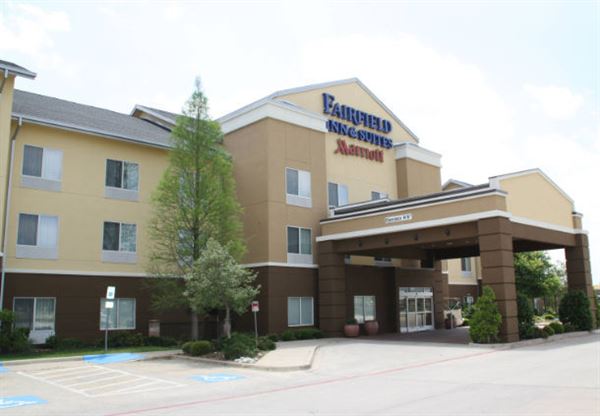 Fairfield Inn & Suites Denton