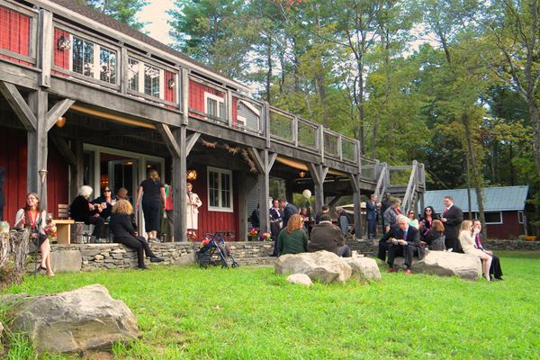 Barn On The Pond: Barn Style Lodging & Events