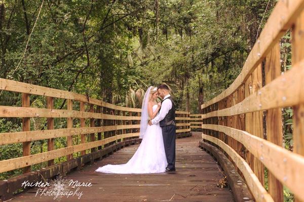 Crescent Oaks Country Club