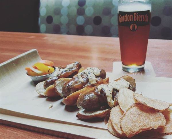 Gordon Biersch Brewery Restaurant Glendale