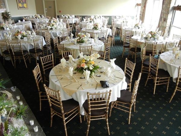 Vazzys 19th Hole at Fairchild Wheeler