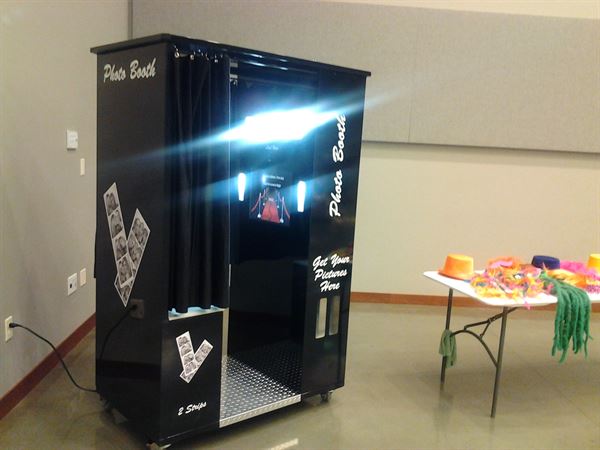 Nebraska Bounce - Party Rentals