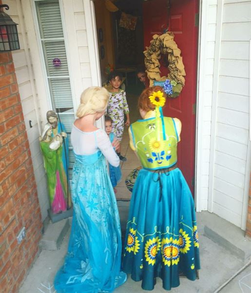 Frozen Unfolded sisters