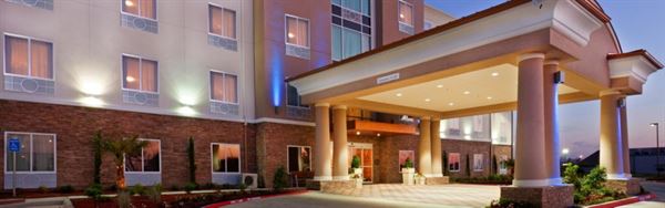 Holiday Inn Express & Suites - Dallas West