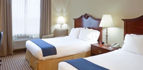 Holiday Inn Express & Suites Waxahachie