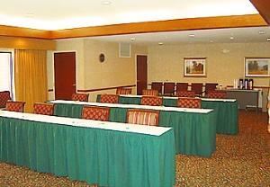 Courtyard Chicago Bloomingdale