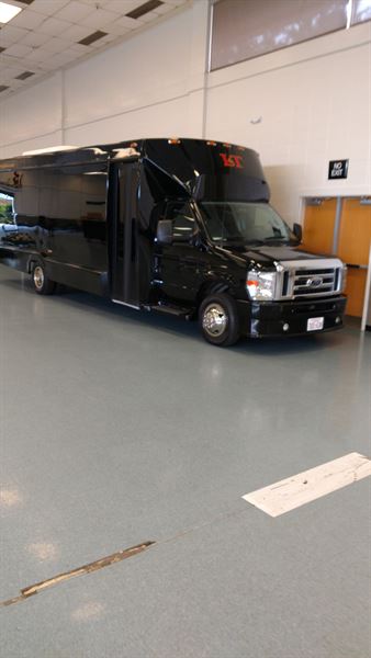 L & T VIP LIMO Service