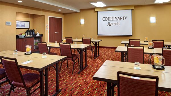 Courtyard Detroit Livonia