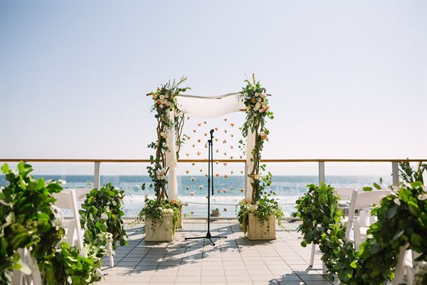 Malibu West Beach Club