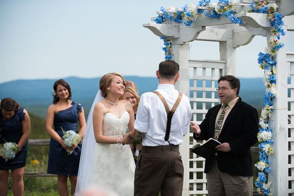 Kiss The Bride Wedding Photography