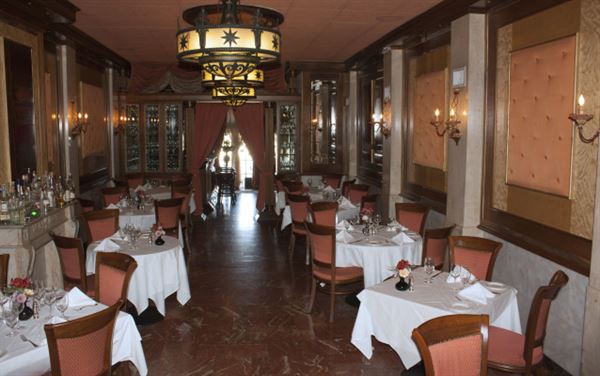 La Famiglia Ristorante