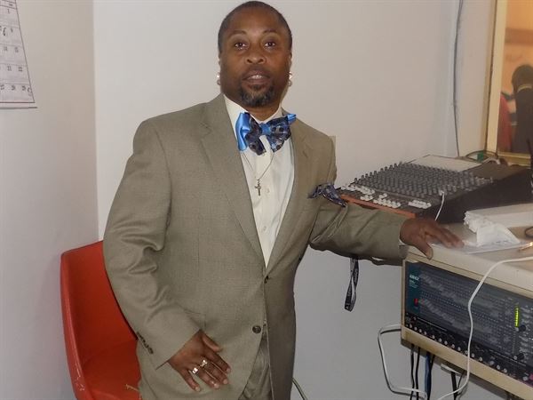 Tight Entertainment / BMan The D.J.