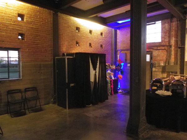 Strike A Pose Photo Booth