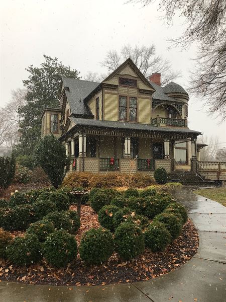 Harper House/Hickory History Center