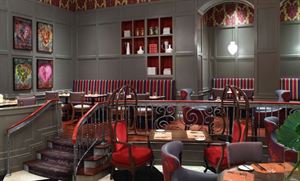 Southern Art & Bourbon Bar